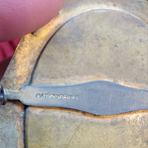 Vintage Victorian Brass Cameo Brooch - Picture 5 of 12